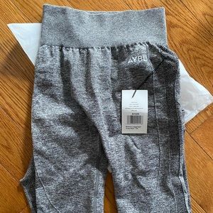 Motion Seamless Leggings - AYBL